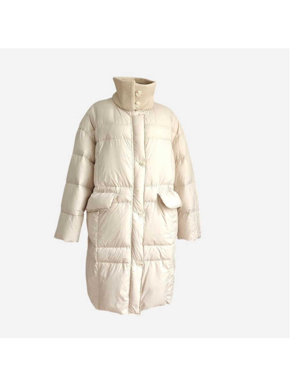 90% White Duck Down Long Puffer Coat
Super warm yet surprisingly lightweight — i